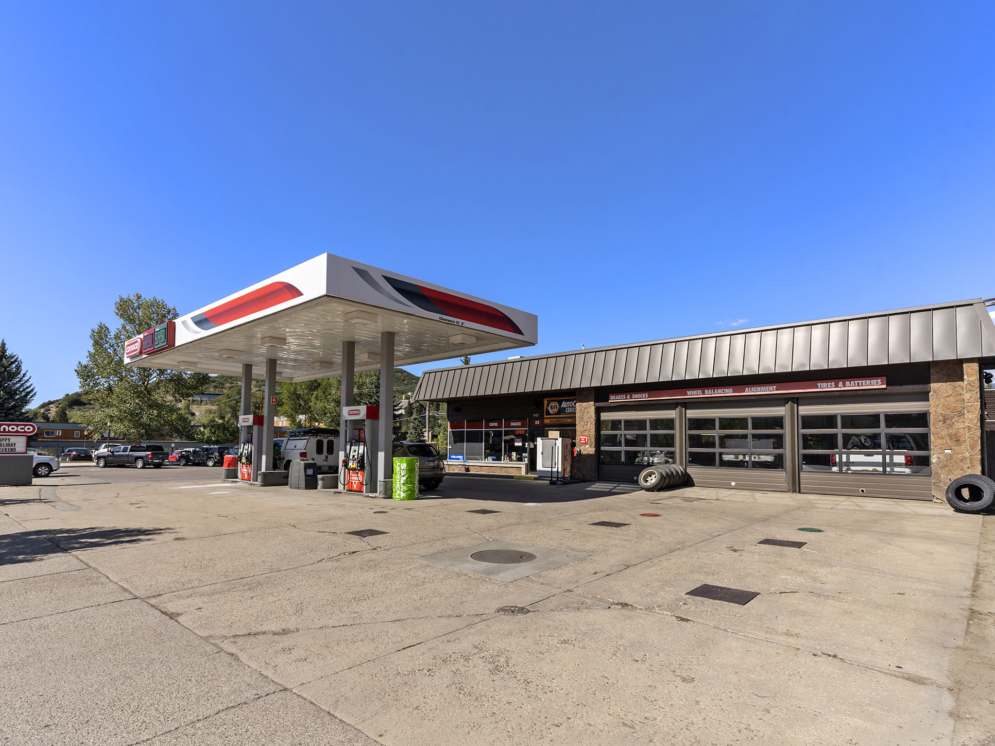 Downtown Conoco fuel station and surrounding area